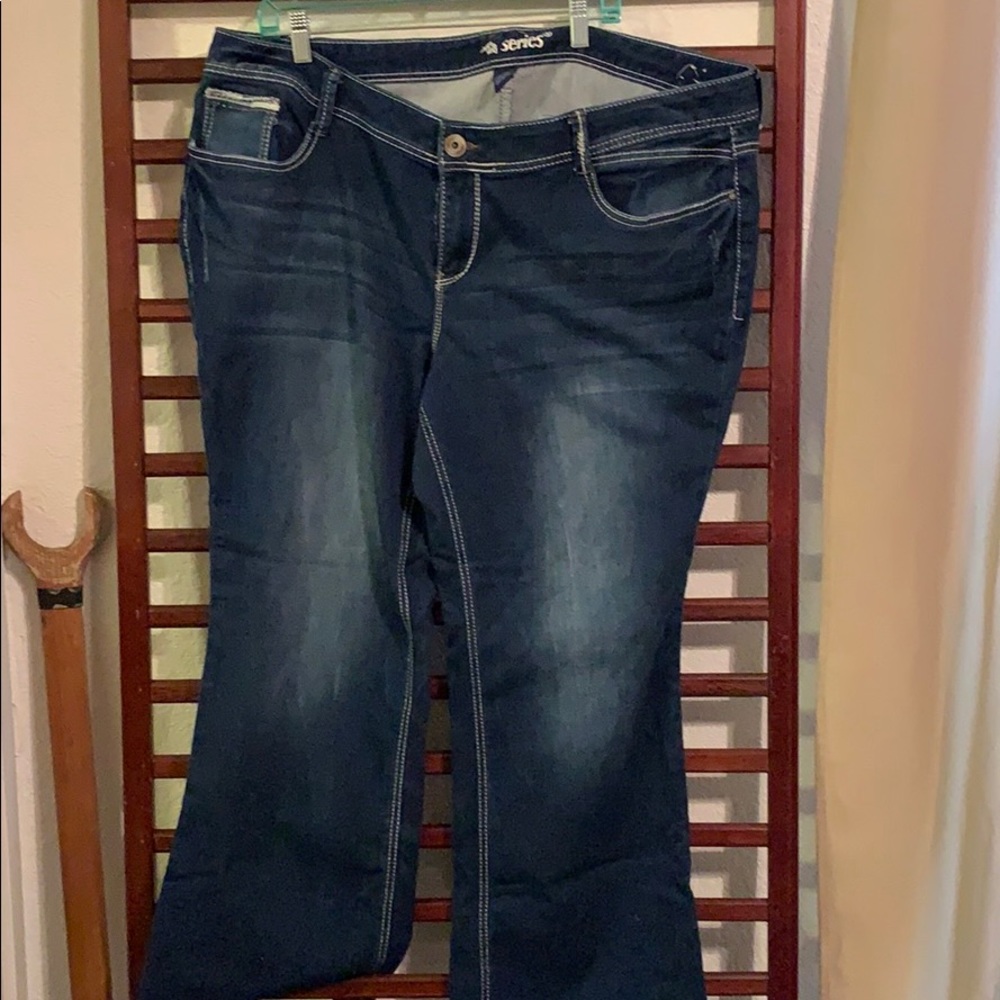 Short & Sexy Series Jeans